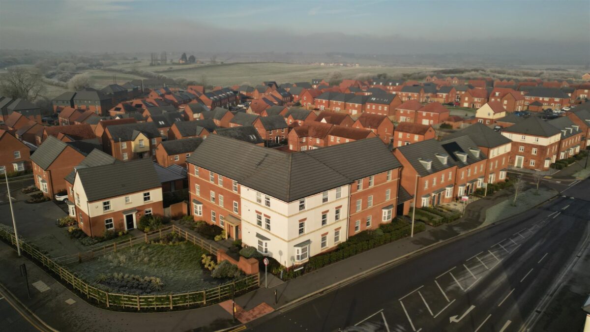 Station Avenue, Houlton, Rugby