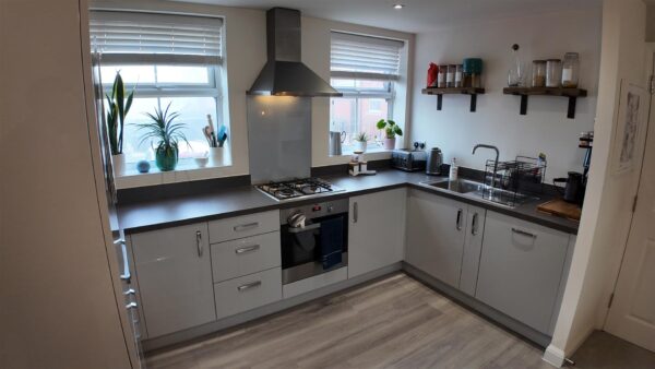 Station Avenue, Houlton, Rugby