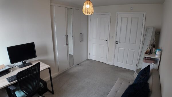 Station Avenue, Houlton, Rugby