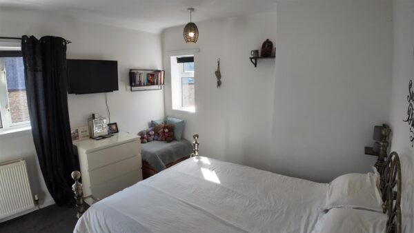 Daventry Road, Staverton