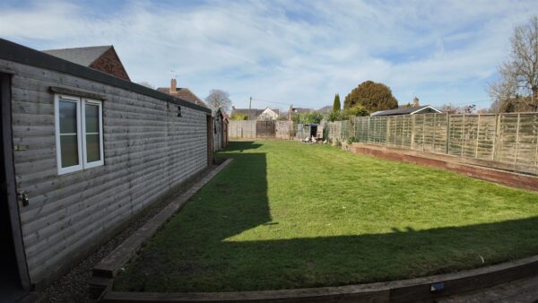 Daventry Road, Staverton
