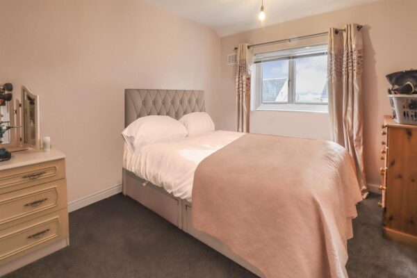 Chenies Close, Coventry