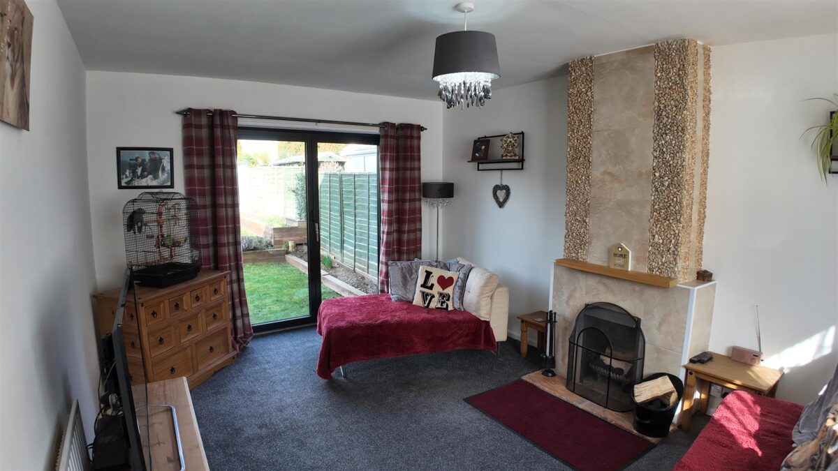Daventry Road, Staverton