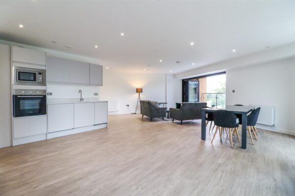 The Yacht Club, NG5 4RN